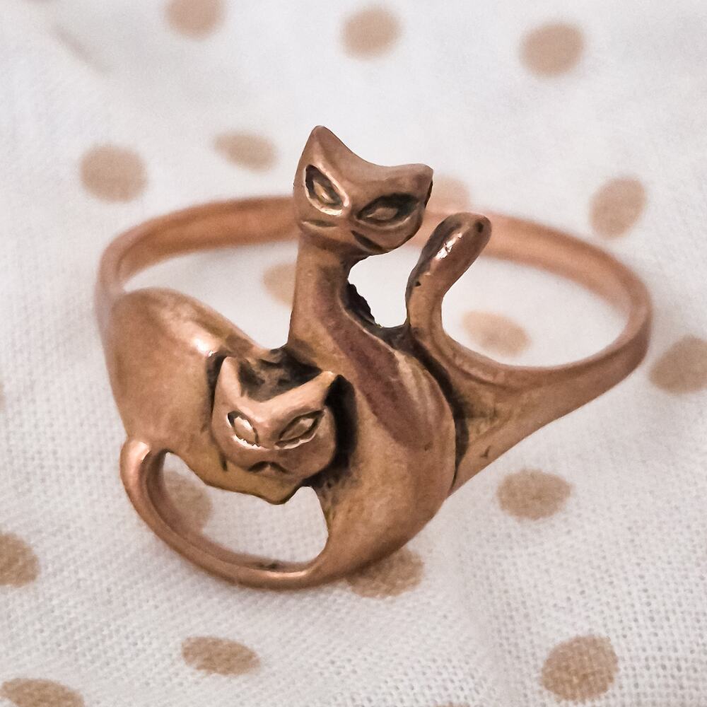 Vintage Double Cat Sculptural Statement Ring Copper Tone